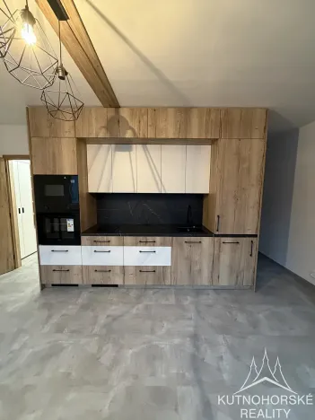 Pronájem bytu 1+kk, Čáslav, R. Těsnohlídka, 33 m2