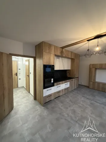 Pronájem bytu 1+kk, Čáslav, R. Těsnohlídka, 33 m2