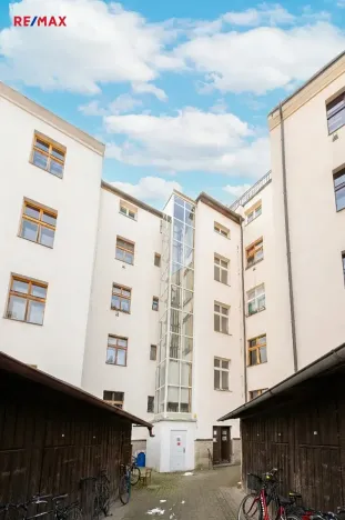 Pronájem bytu 2+kk, Pardubice, Bubeníkova, 50 m2