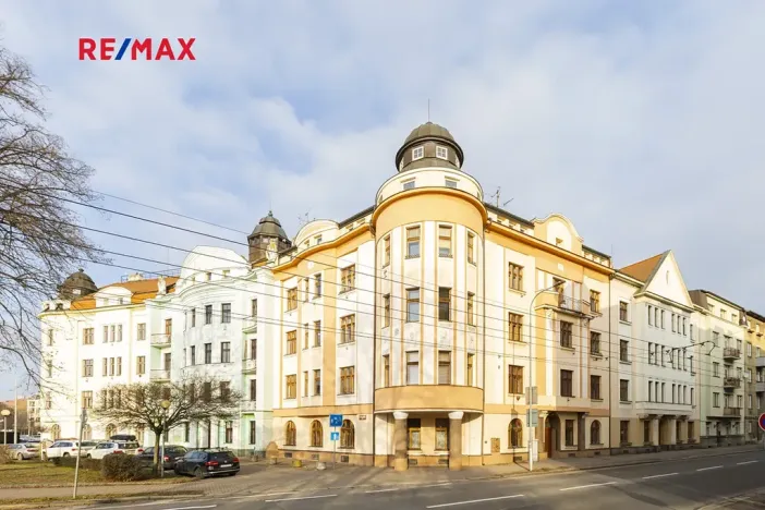 Pronájem bytu 2+kk, Pardubice, Bubeníkova, 50 m2