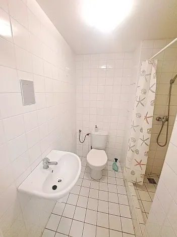 Pronájem bytu 1+kk, Praha - Radotín, Vrážská, 26 m2