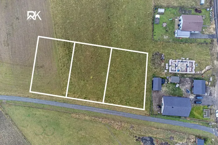 Prodej pozemku pro bydlení, Uhersko, 944 m2