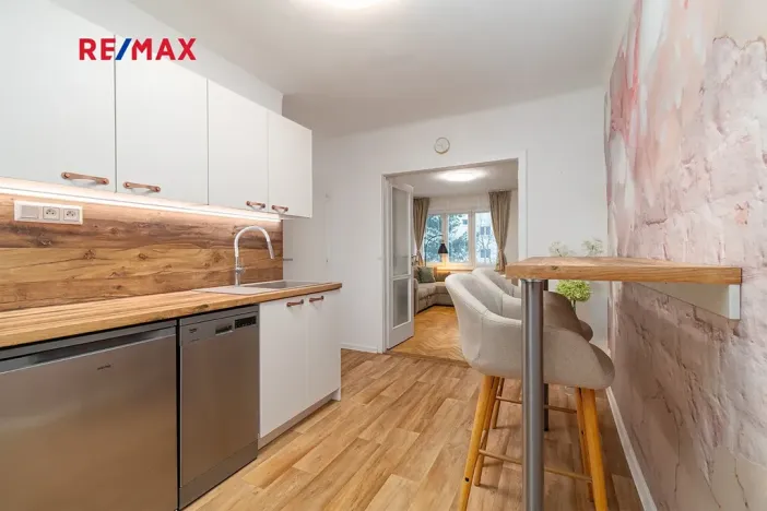 Pronájem bytu 2+1, Plzeň, Suvorovova, 53 m2