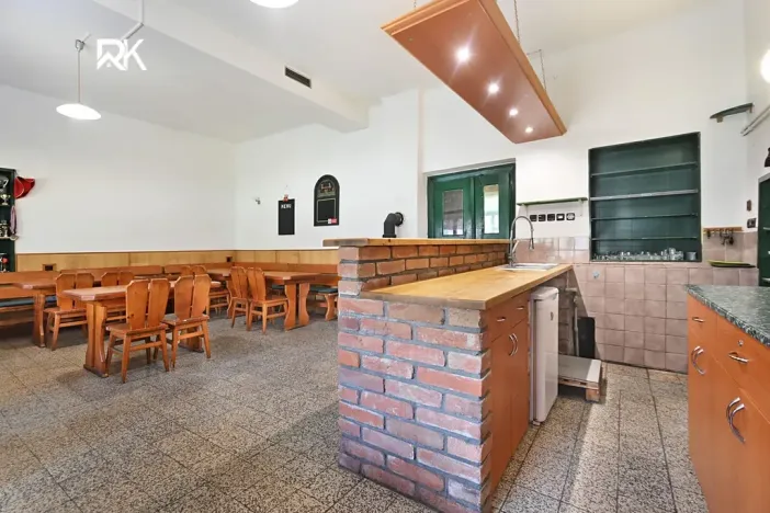 Prodej rodinného domu, Nová Ves I, Legerovo nám., 470 m2