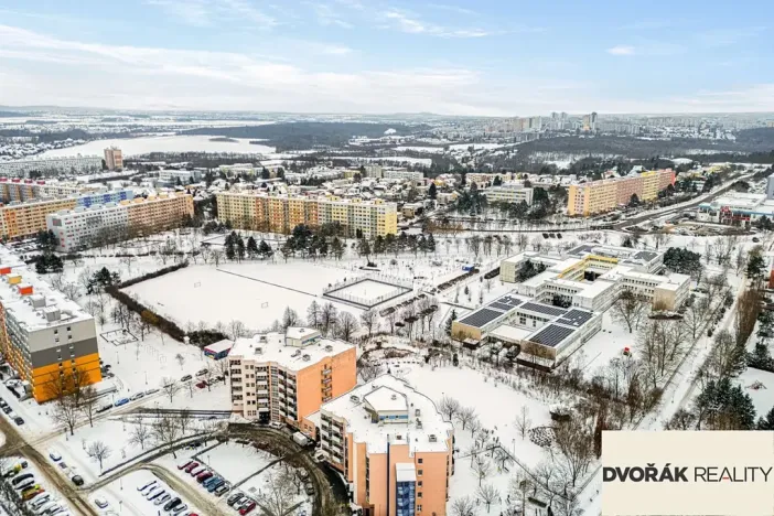 Prodej bytu 3+1, Praha - Petrovice, Rezlerova, 69 m2