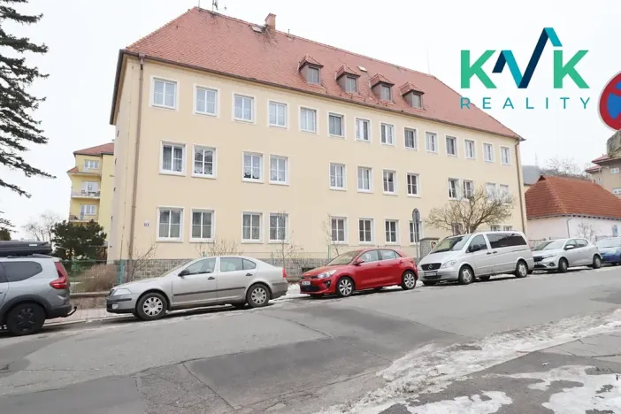 Prodej bytu 3+1, Karlovy Vary, Jiráskova, 104 m2