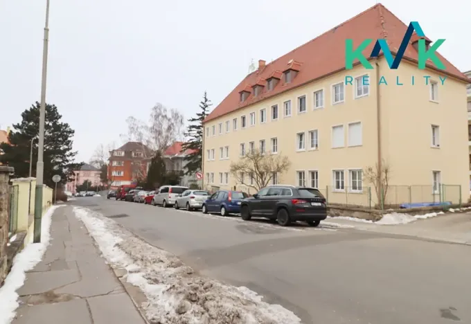 Prodej bytu 3+1, Karlovy Vary, Jiráskova, 104 m2