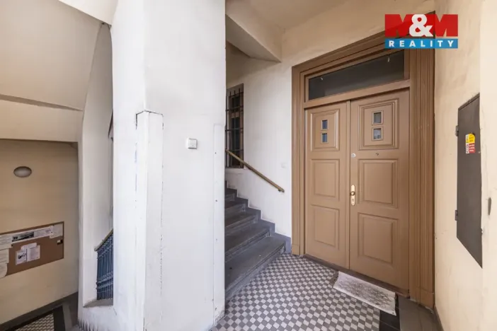 Prodej bytu 2+1, Praha, Karlínské náměstí, 102 m2