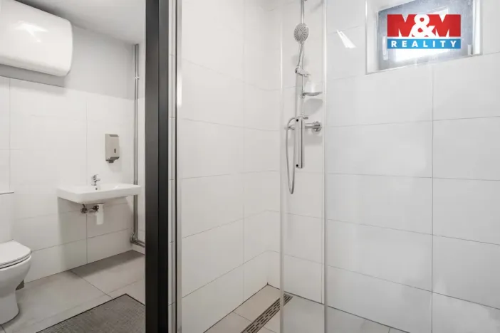 Pronájem kanceláře, Děčín - Děčín II-Nové Město, Benešovská, 320 m2