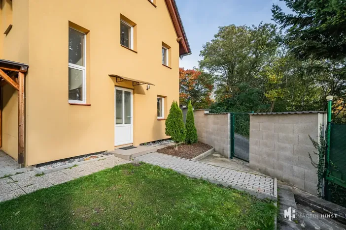 Pronájem rodinného domu, Nové Strašecí, 150 m2