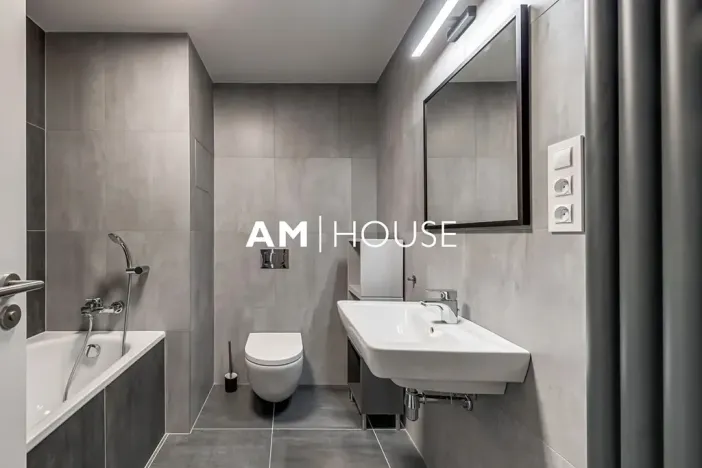 Pronájem bytu 3+kk, Praha - Karlín, Pernerova, 70 m2