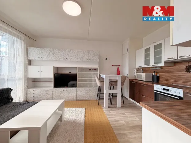 Pronájem bytu 2+kk, Tábor, Budapešťská, 46 m2