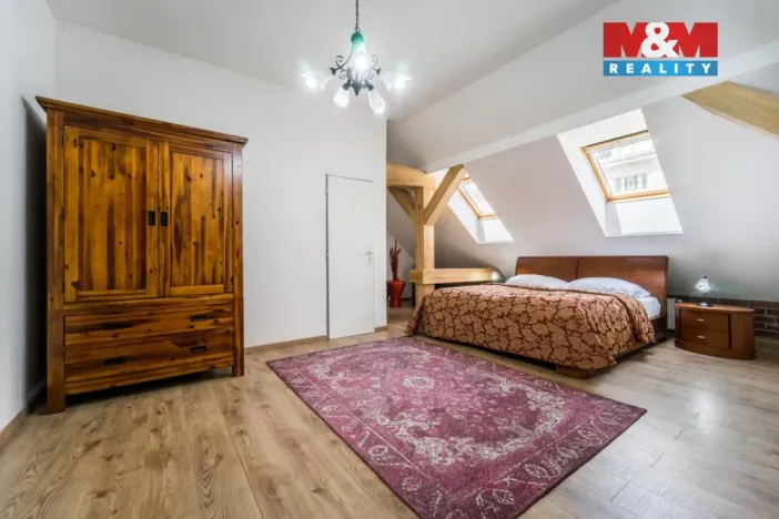 Pronájem bytu 4+kk, Plzeň - Vnitřní Město, Zbrojnická, 102 m2