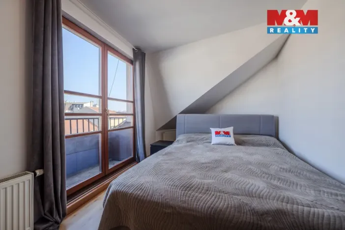 Prodej bytu 2+1, Poděbrady - Poděbrady III, Palackého, 67 m2