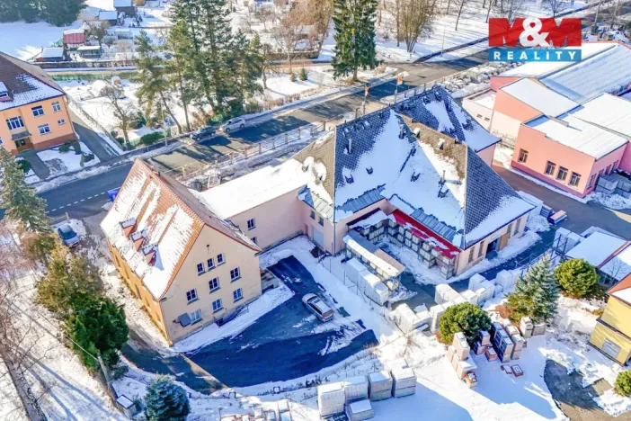 Prodej výrobních prostor, Mariánské Lázně - Úšovice, U Mlékárny, 1870 m2