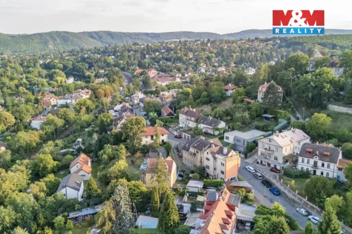 Prodej bytu 2+1, Černošice, Komenského, 109 m2