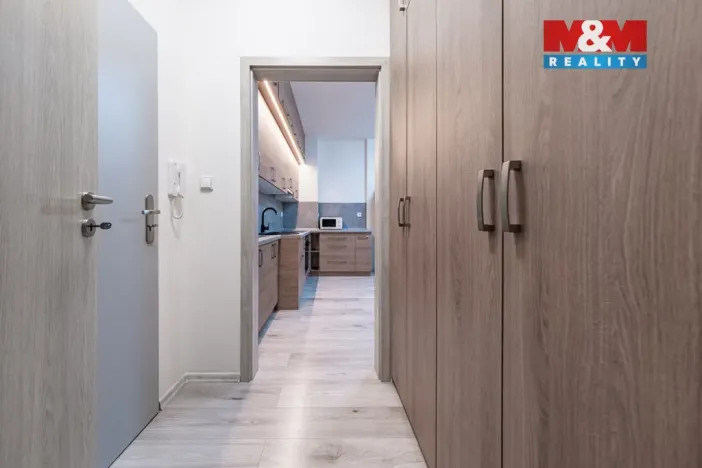 Prodej bytu 1+kk, Milovice - Mladá, Slepá, 40 m2
