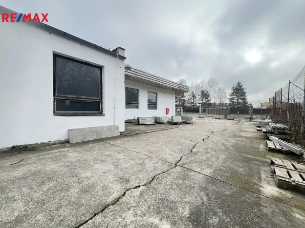 Pronájem výrobních prostor, Pardubice - Studánka, Průmyslová, 600 m2