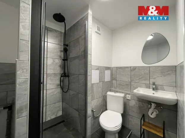 Pronájem bytu 1+1, Liberec - Liberec VI-Rochlice, Pazderkova, 35 m2