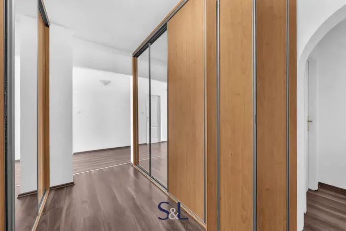 Pronájem bytu 3+1, Praha - Břevnov, Sartoriova, 108 m2