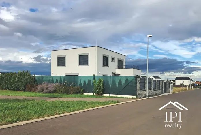 Prodej rodinného domu, Praha - Březiněves, Zvěřinových, 155 m2