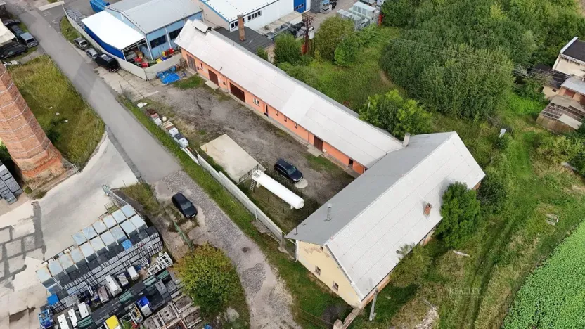 Prodej výrobních prostor, Libáň, 1164 m2