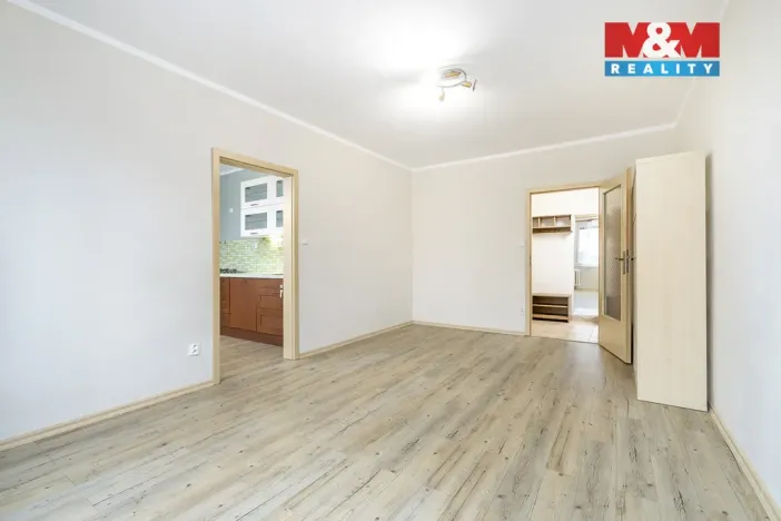 Prodej bytu 2+1, Pardubice - Studánka, Luďka Matury, 74 m2