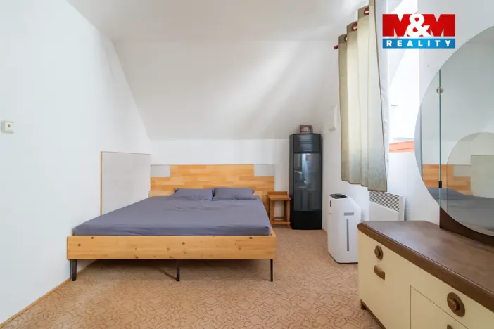 Prodej bytu 4+1, České Velenice, třída Čsl. legií, 121 m2