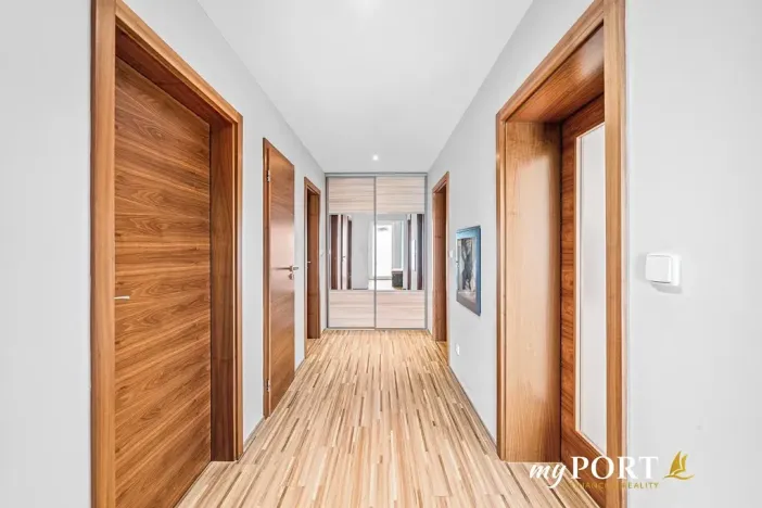 Pronájem bytu 3+kk, Plzeň, V Hájku, 88 m2