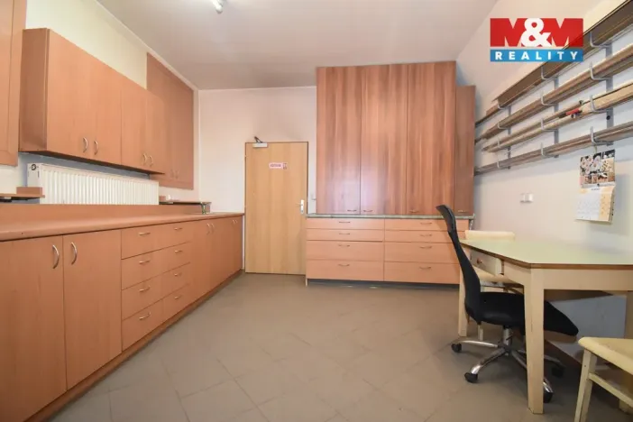 Prodej výrobních prostor, Spálov, 1200 m2