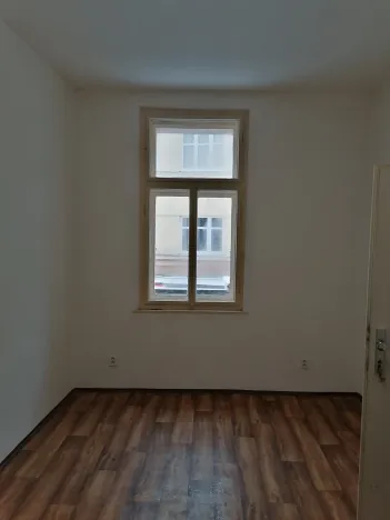 Pronájem kanceláře, Kladno, Váňova, 41 m2