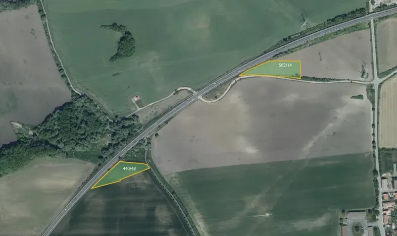 Prodej pole, Uhy, 39584 m2