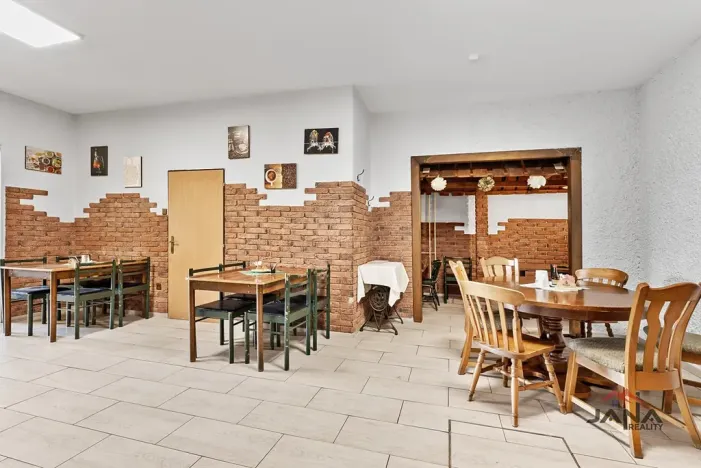 Prodej restaurace, Příšovice, 300 m2