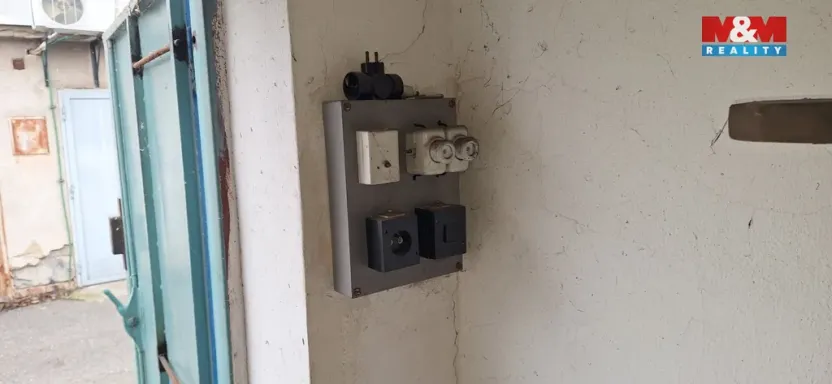 Prodej garáže, Praha, Vrbova, 20 m2