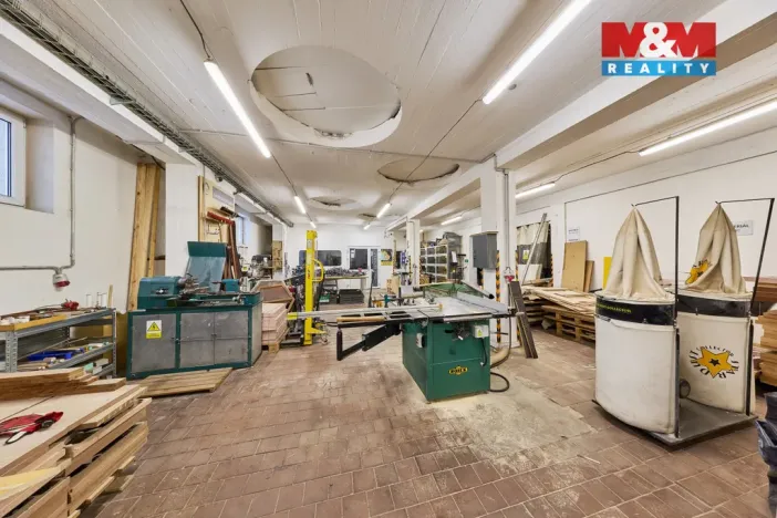 Prodej výrobních prostor, Trutnov - Horní Staré Město, 1667 m2