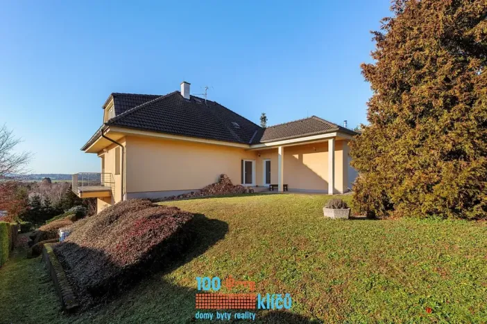 Prodej rodinného domu, Praha - Lipence, Nad žlábkem, 318 m2