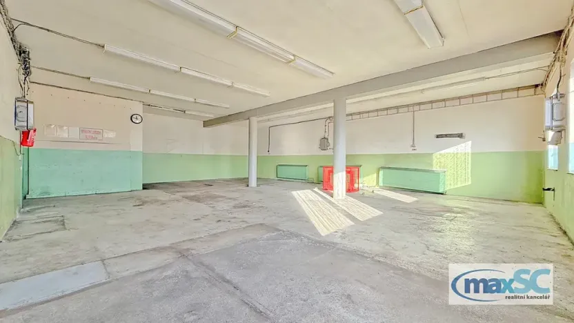 Pronájem skladu, Moravany, 533 m2