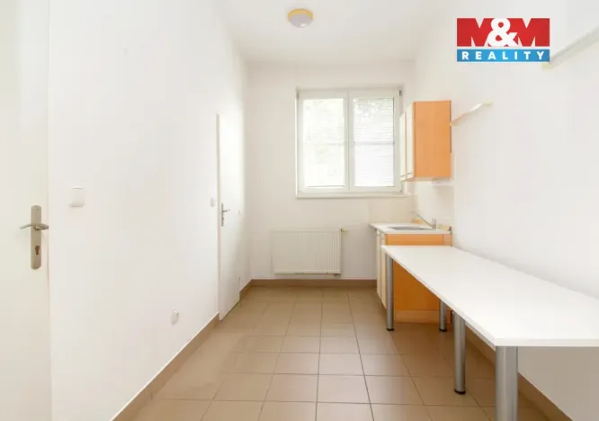 Prodej kanceláře, Hradec Králové - Slezské Předměstí, Vážní, 290 m2