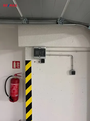 Pronájem garáže, Brno, Chvalovka, 25 m2