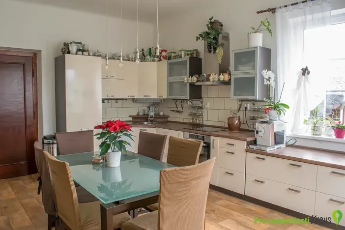 Prodej rodinného domu, Mirošov, Školní, 180 m2