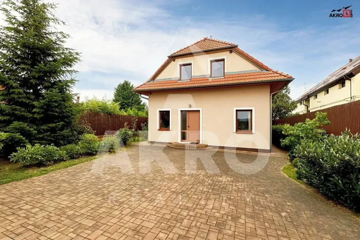 Prodej rodinného domu, Bořanovice, Mělnická, 210 m2