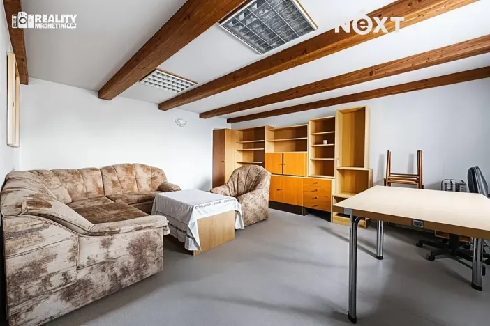 Prodej výrobních prostor, Hlubočany, 800 m2