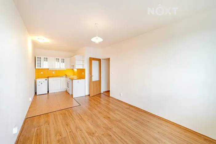 Pronájem bytu 2+kk, Praha - Prosek, Litvínovská, 45 m2