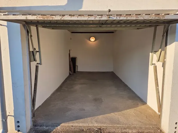 Prodej garáže, Hradec Králové, U Mostku, 17 m2