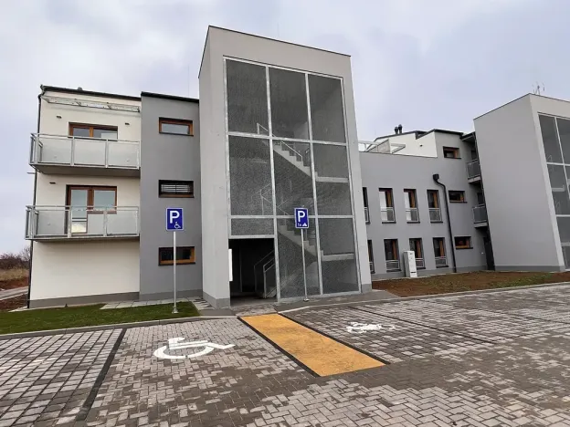 Pronájem bytu 1+kk, Znojmo, Třešňová, 37 m2