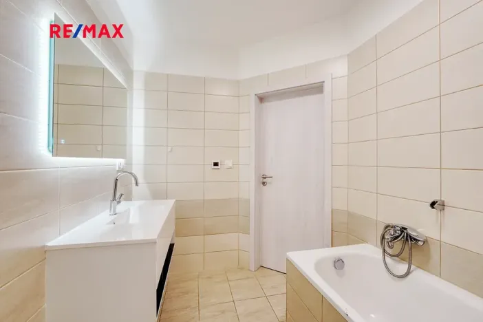 Prodej bytu 4+kk, Vochov, 78 m2