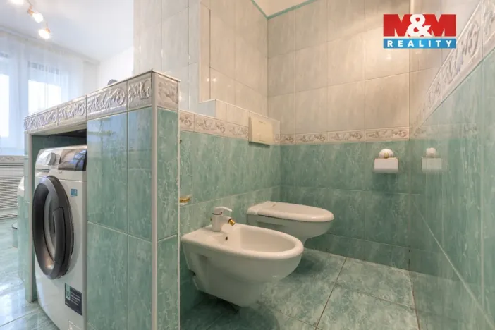 Prodej atypického bytu, Teplice - Trnovany, 83 m2