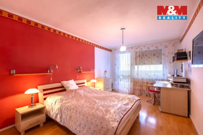 Prodej atypického bytu, Teplice - Trnovany, 83 m2