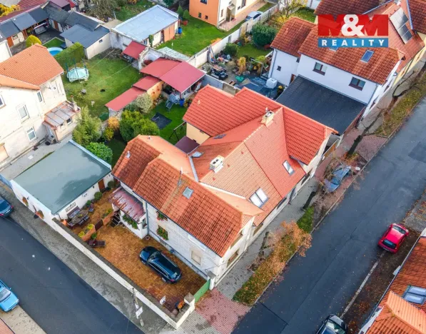 Prodej obchodního prostoru, Kladno - Kročehlavy, Vrchlického, 163 m2