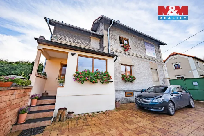 Prodej obchodního prostoru, Kladno - Kročehlavy, Vrchlického, 163 m2